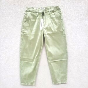 Vigoss Women’s 30x24 Mint Green Pleated Ace High Rise Straight Leg Jeans.